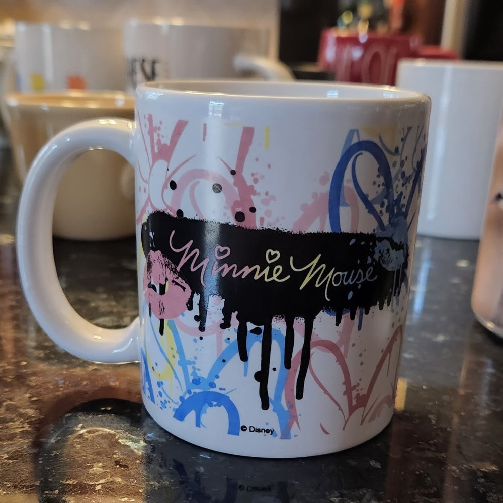 ❣️Disney Minnie Mouse Modern Art Ceramic Mug